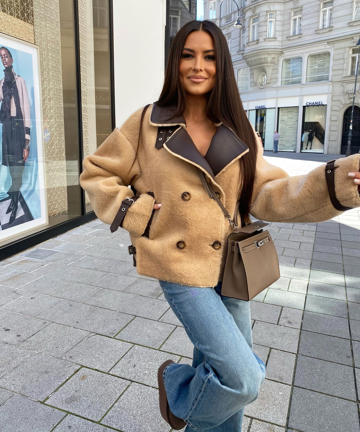 Jacke Ella in Camel - kurz, mit Reißverschluss und Pattentaschen, Farbe: Camel, Ansicht 3