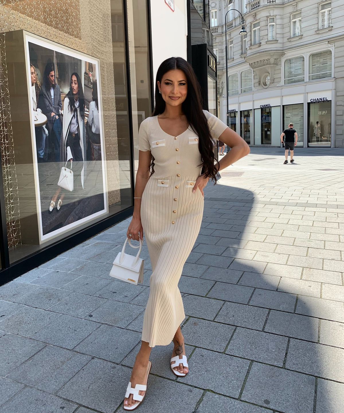 Kleid Augustina in Beige - A-Linie mit Knopfleiste, Farbe: Beige, Ansicht 1