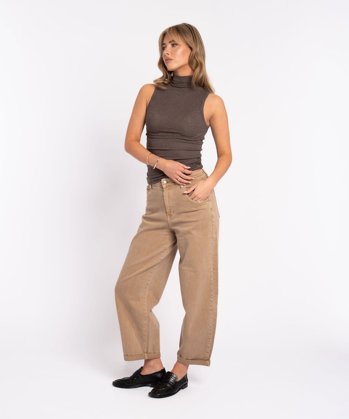 Jeans Aleno in Camel - Ballon-Schnitt in Denim-Optik, Farbe: Camel, Ansicht 16