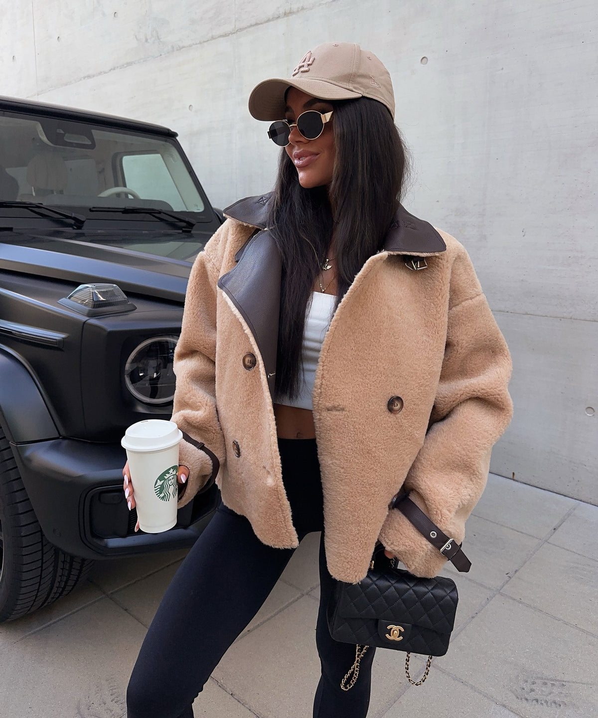 Jacke Ella in Camel - kurz, mit Reißverschluss und Pattentaschen, Farbe: Camel, Ansicht 4