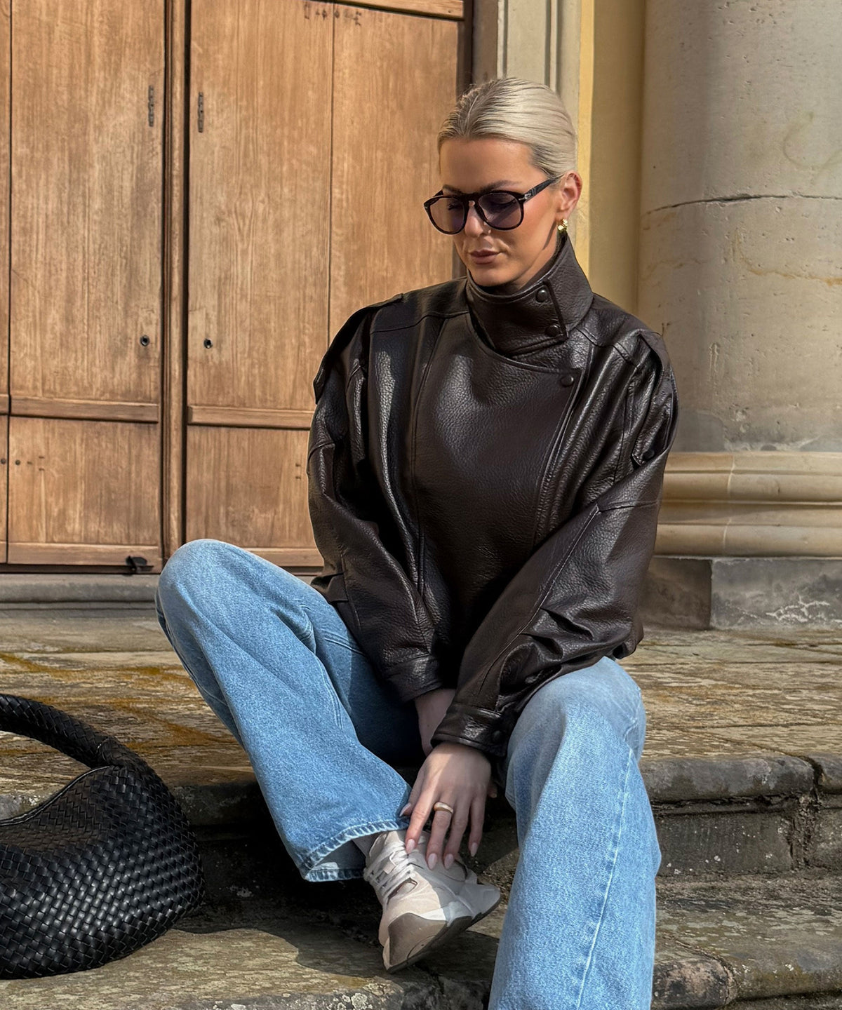 Jacke Rina in Dunkelbraun - Biker-Schnitt mit Reißverschluss, Farbe: Dunkelbraun, Ansicht 3